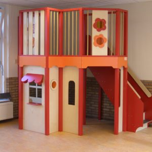 Speelwerkverdieping trap rechts achter 03