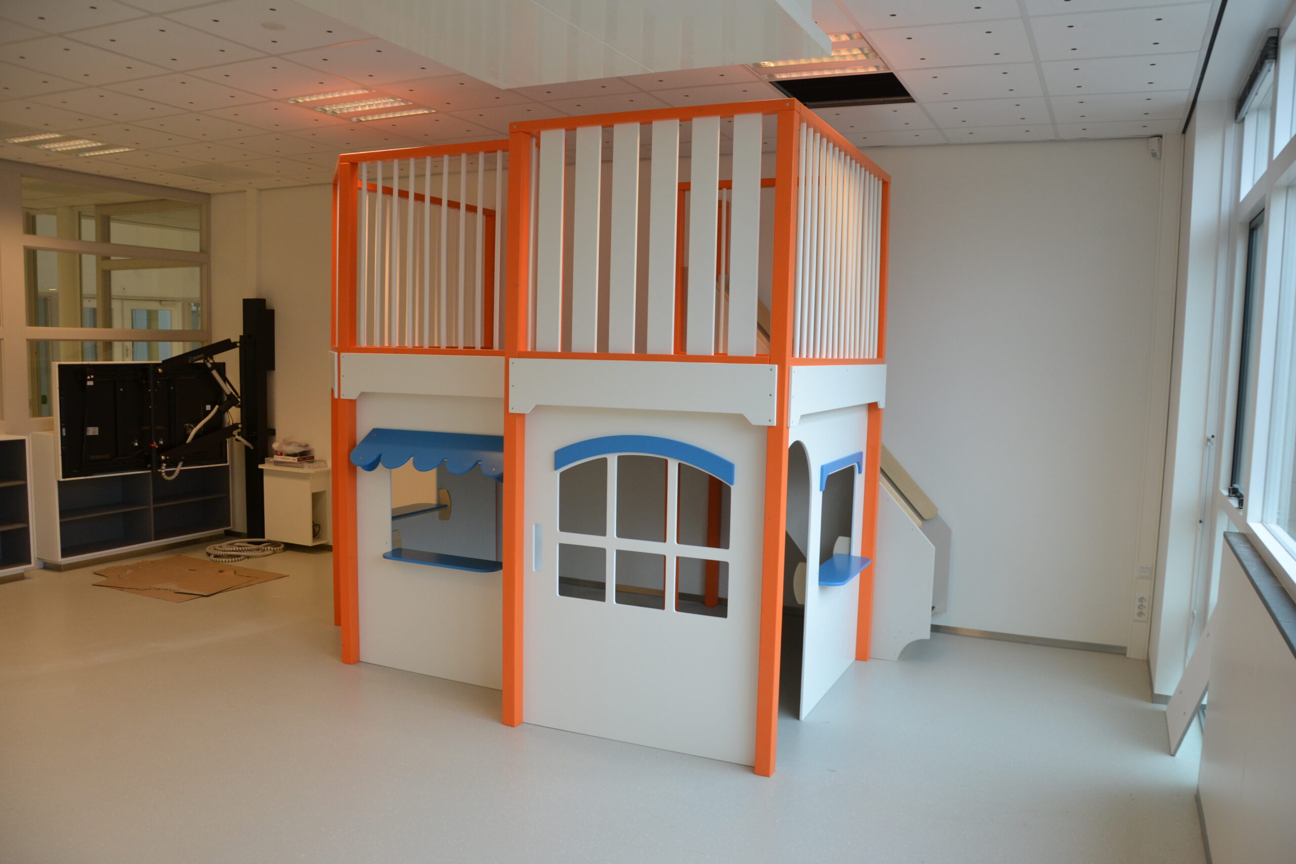 Speelwerkverdieping trap rechts achter 02 - Afbeelding 2